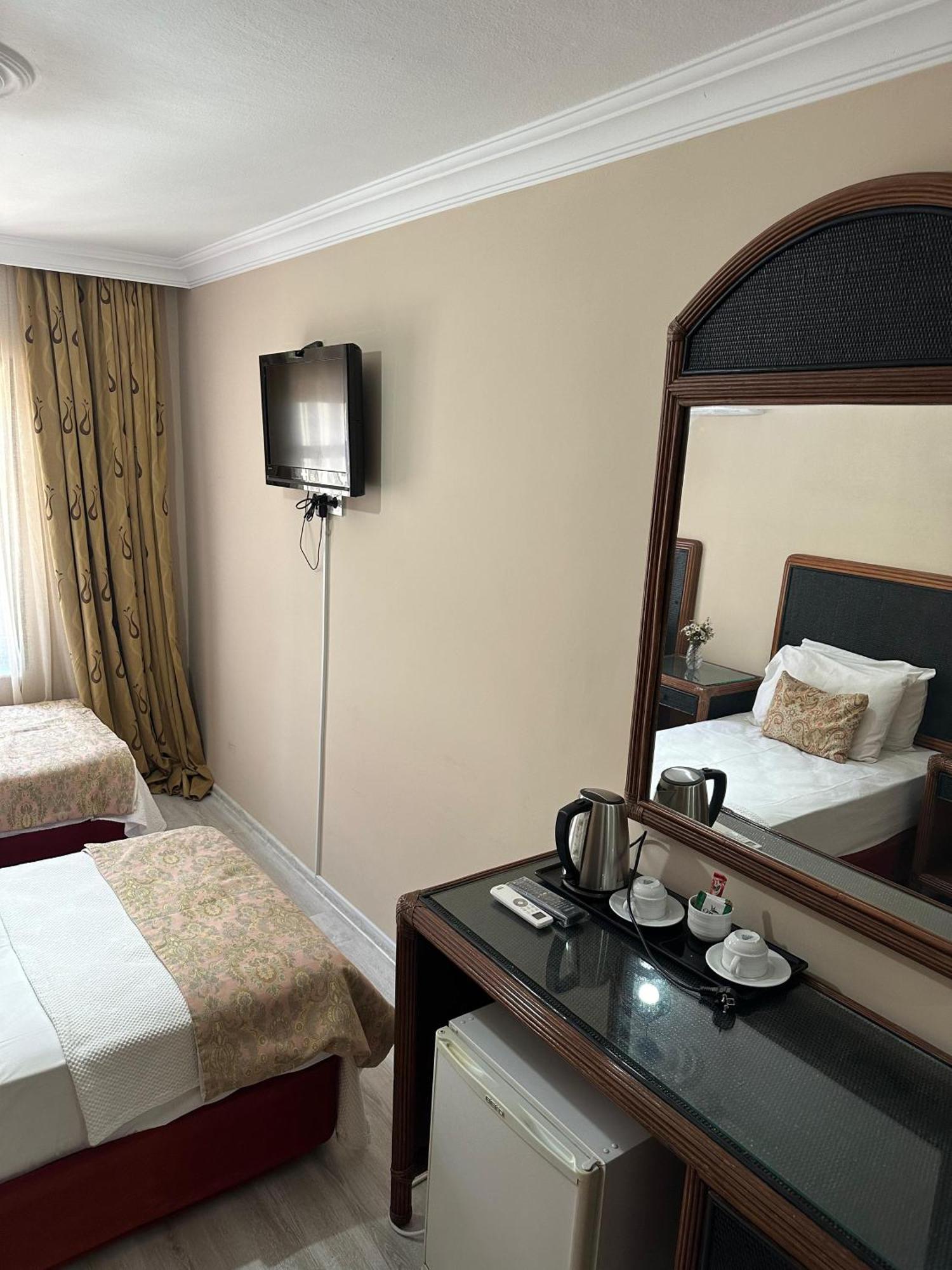 Loost Town Inn Hotel Antalya Kültér fotó